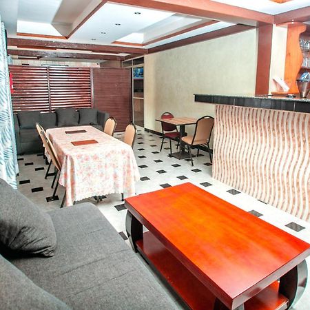 Harts Motel Kampala Zewnętrze zdjęcie
