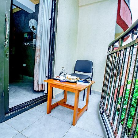 Harts Motel Kampala Zewnętrze zdjęcie