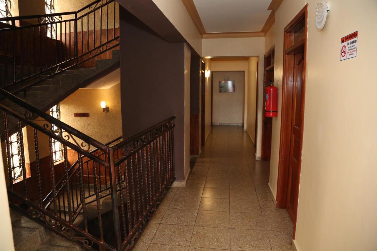 Harts Motel Kampala Zewnętrze zdjęcie