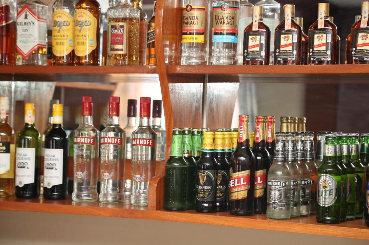 Harts Motel Kampala Zewnętrze zdjęcie